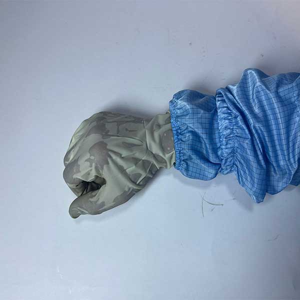 Cleanroom Garment